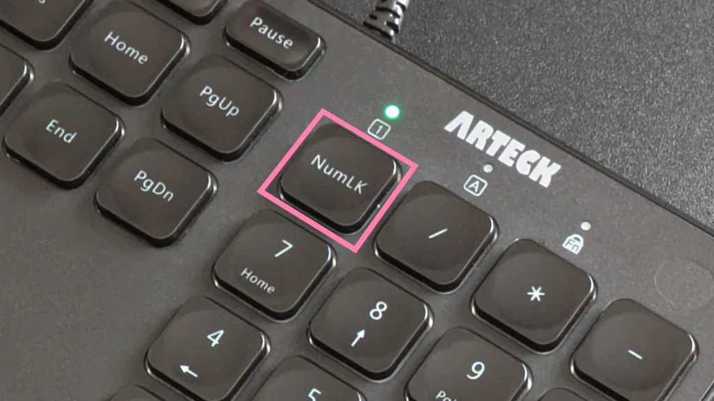 Arteck有線キーボード、『NumLK』キー。